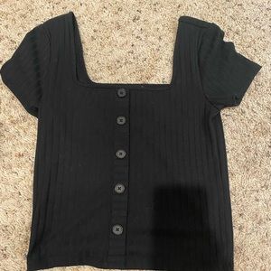 size M black top